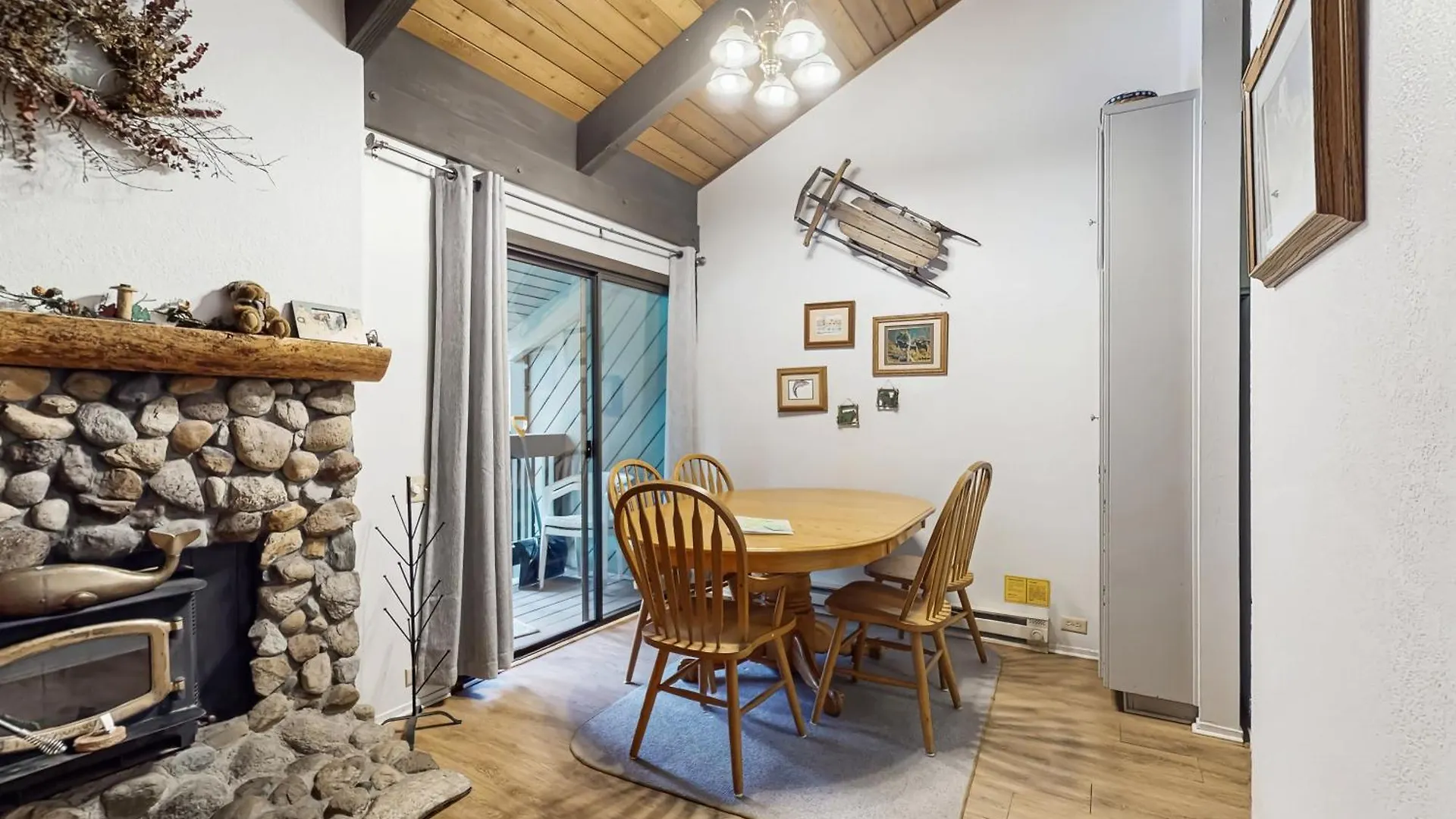Sunshine Sanctuary Apartment Mammoth Lakes